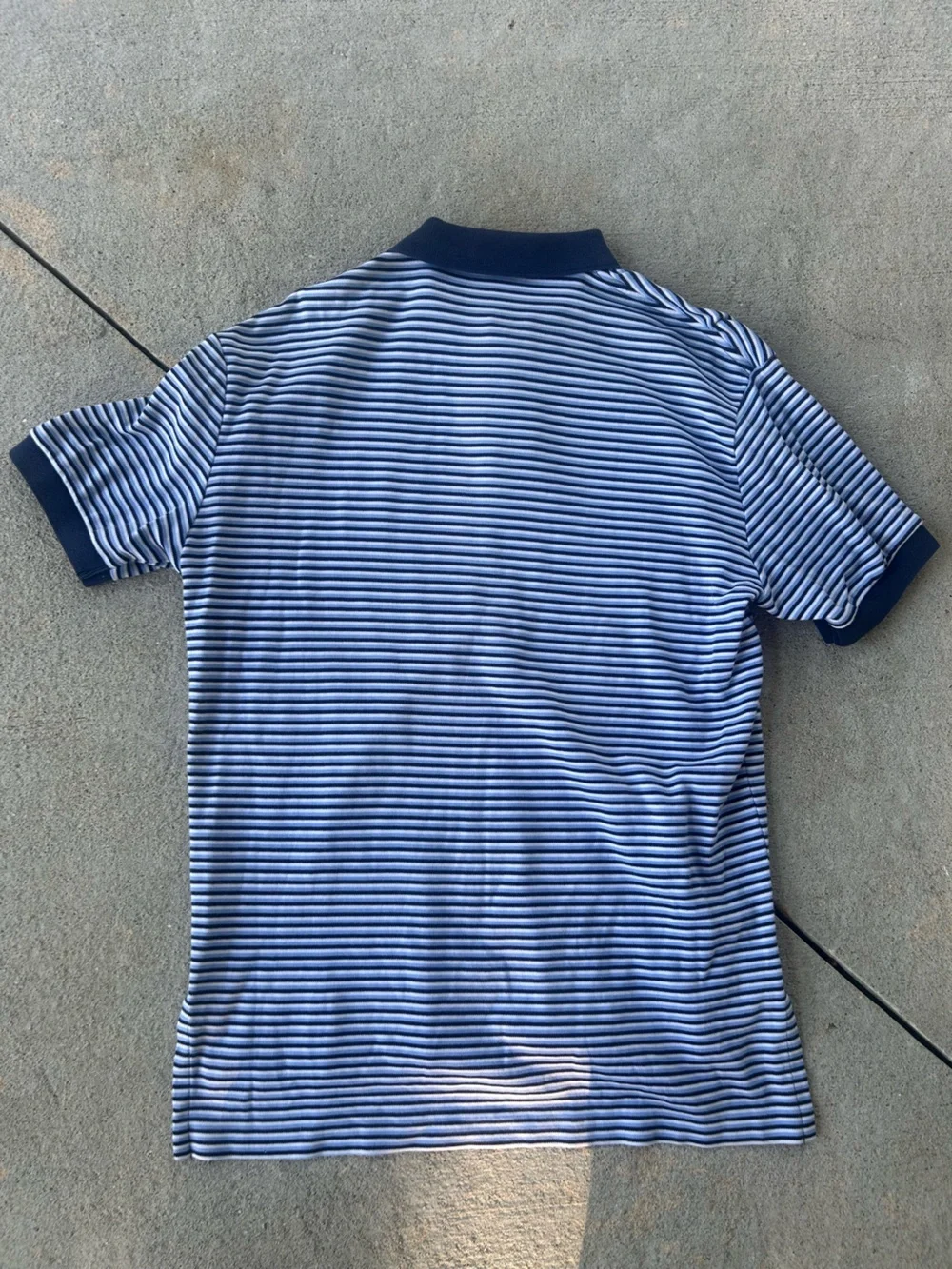 Men's striped shirt label